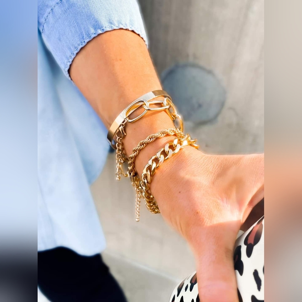 I Caught A Vibe Bracelet Stack